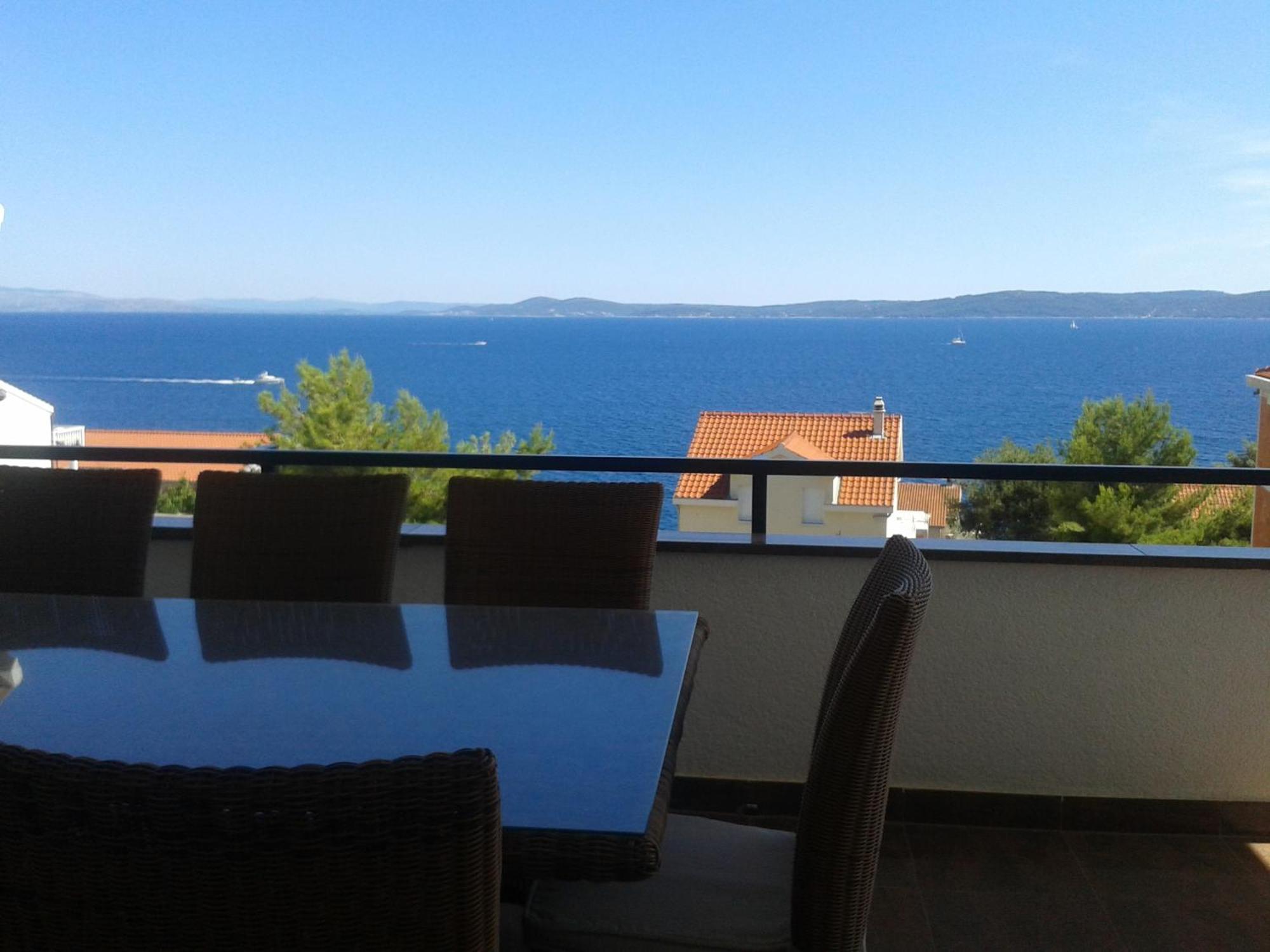 Apartmani Svalina - Seaview And 130M From Beach Trogir Dış mekan fotoğraf
