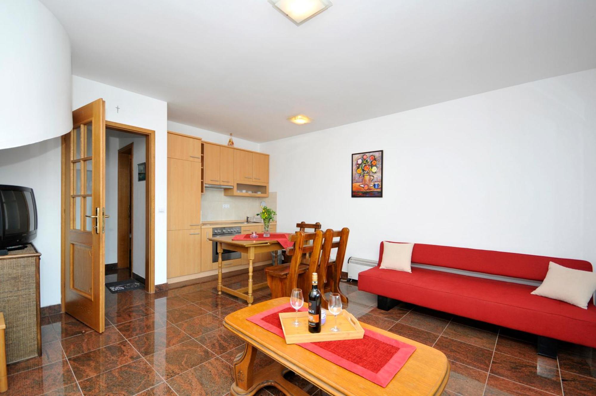 Apartmani Svalina - Seaview And 130M From Beach Trogir Dış mekan fotoğraf