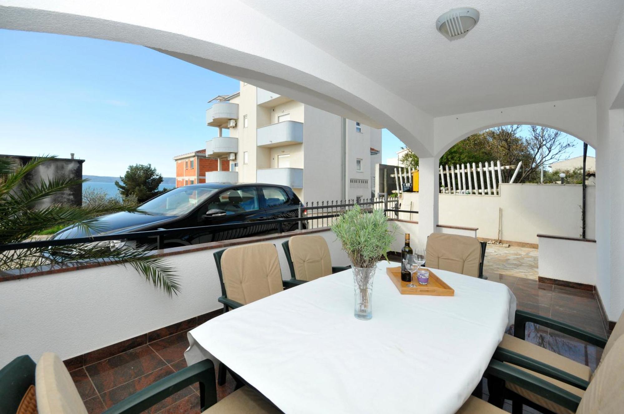 Apartmani Svalina - Seaview And 130M From Beach Trogir Dış mekan fotoğraf