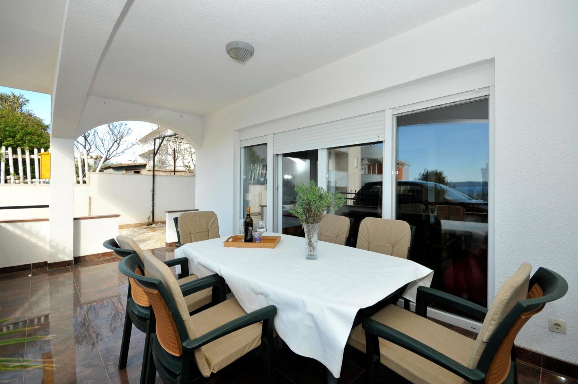 Apartmani Svalina - Seaview And 130M From Beach Trogir Dış mekan fotoğraf