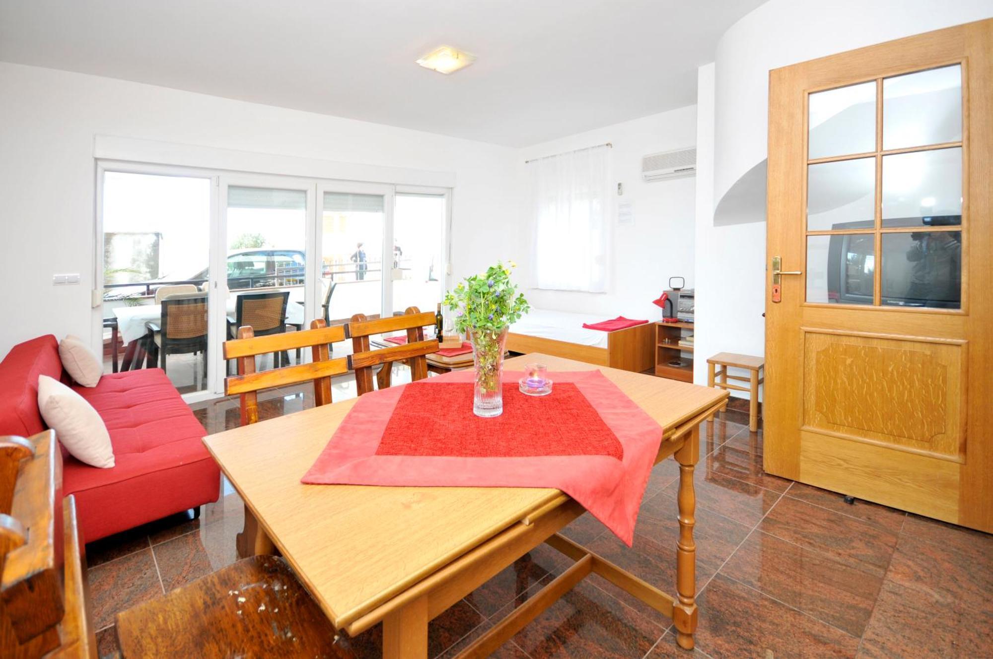 Apartmani Svalina - Seaview And 130M From Beach Trogir Dış mekan fotoğraf