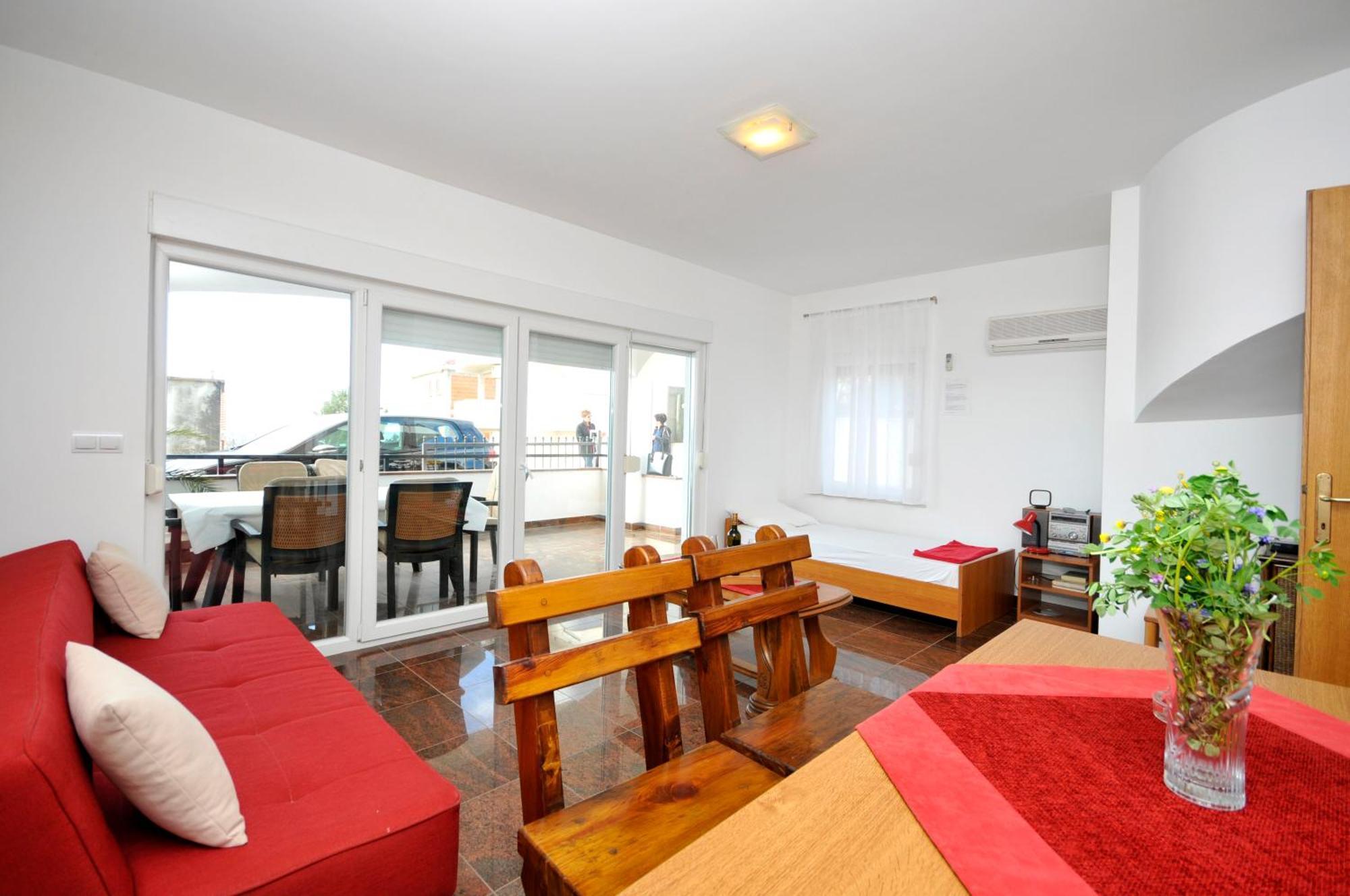 Apartmani Svalina - Seaview And 130M From Beach Trogir Dış mekan fotoğraf