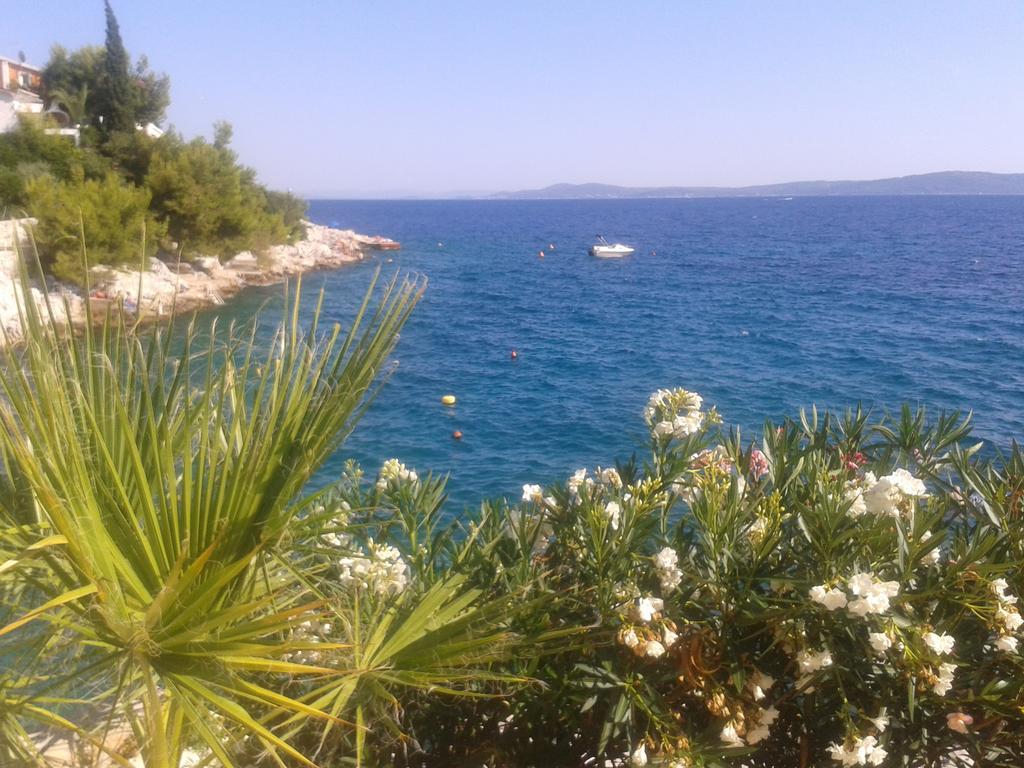 Apartmani Svalina - Seaview And 130M From Beach Trogir Dış mekan fotoğraf