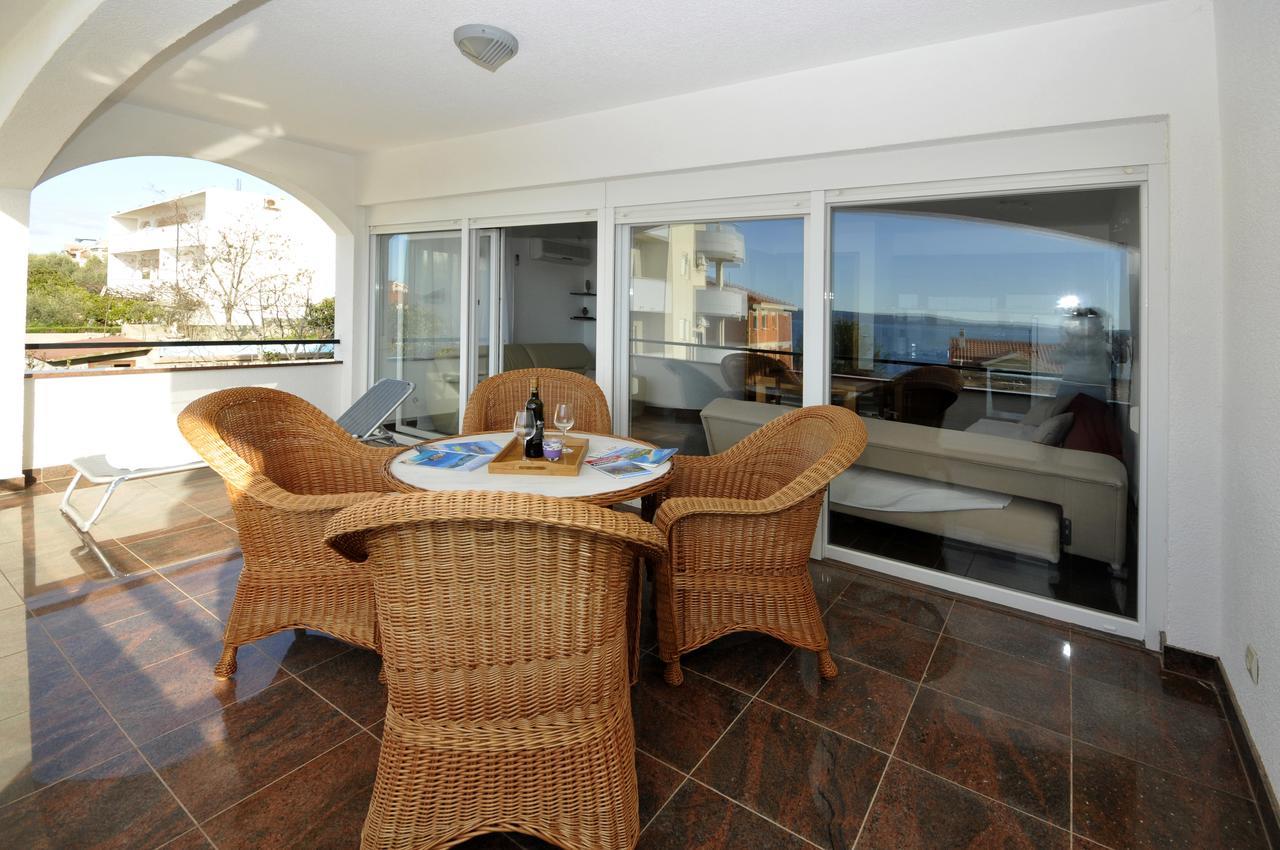 Apartmani Svalina - Seaview And 130M From Beach Trogir Dış mekan fotoğraf
