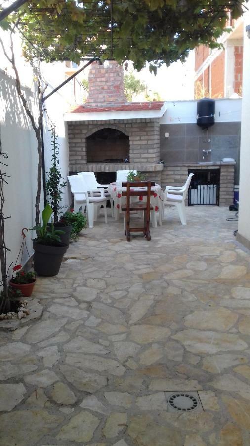 Apartmani Svalina - Seaview And 130M From Beach Trogir Dış mekan fotoğraf